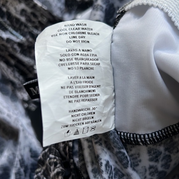 Miraclesuit
Chevron Python Eclat One Piece Swimsuit - Picture 13 of 15